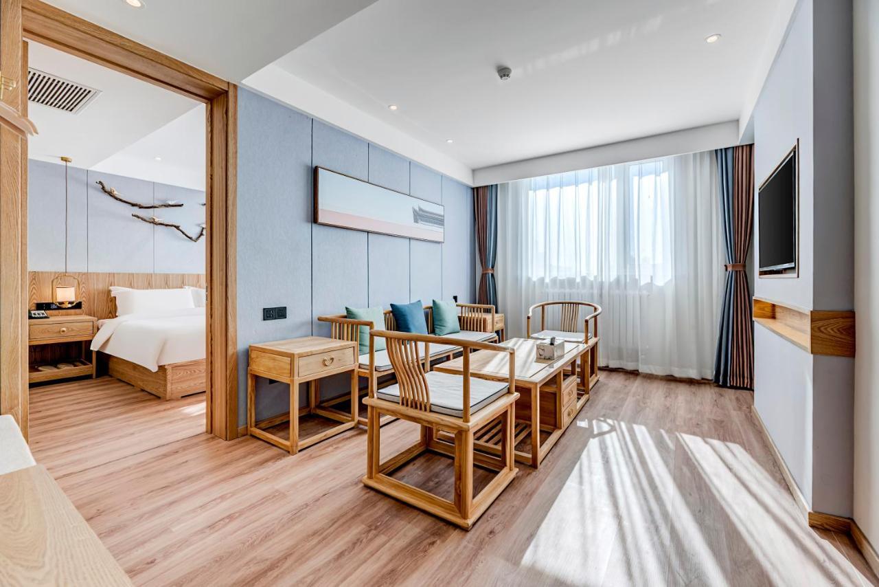 Happy Dragon Universal Vacation Hotel - Close To Universal Studio And Wanda Plaza,Free Shuttle To The Resort,Free Coffee,Laundry Beijing Eksteriør billede